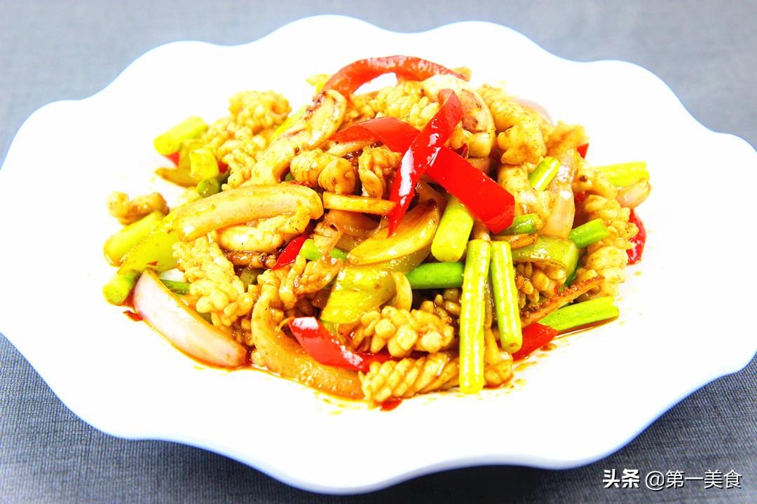 鱿鱼怎么处理干净(小鱿鱼怎么处理干净)插图1