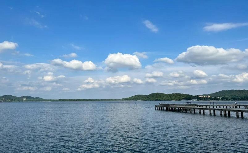中国十大最美城中湖景区(山东十大城中湖)插图4
