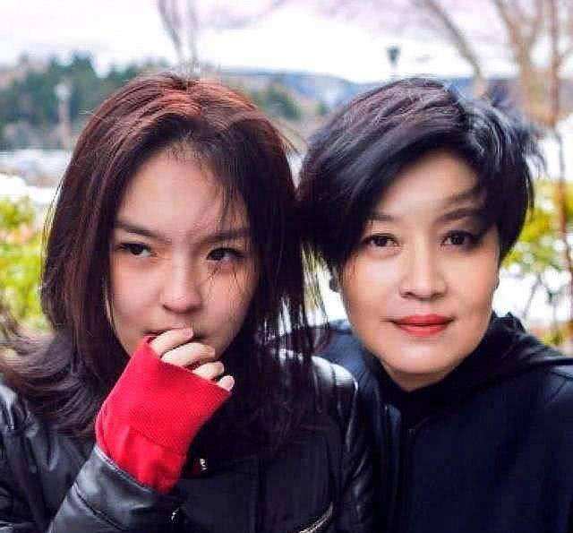 李咏资料简介(央视李咏个人资料及简介)插图30 李咏资料简介(央视李咏个人资料及简介)插图30