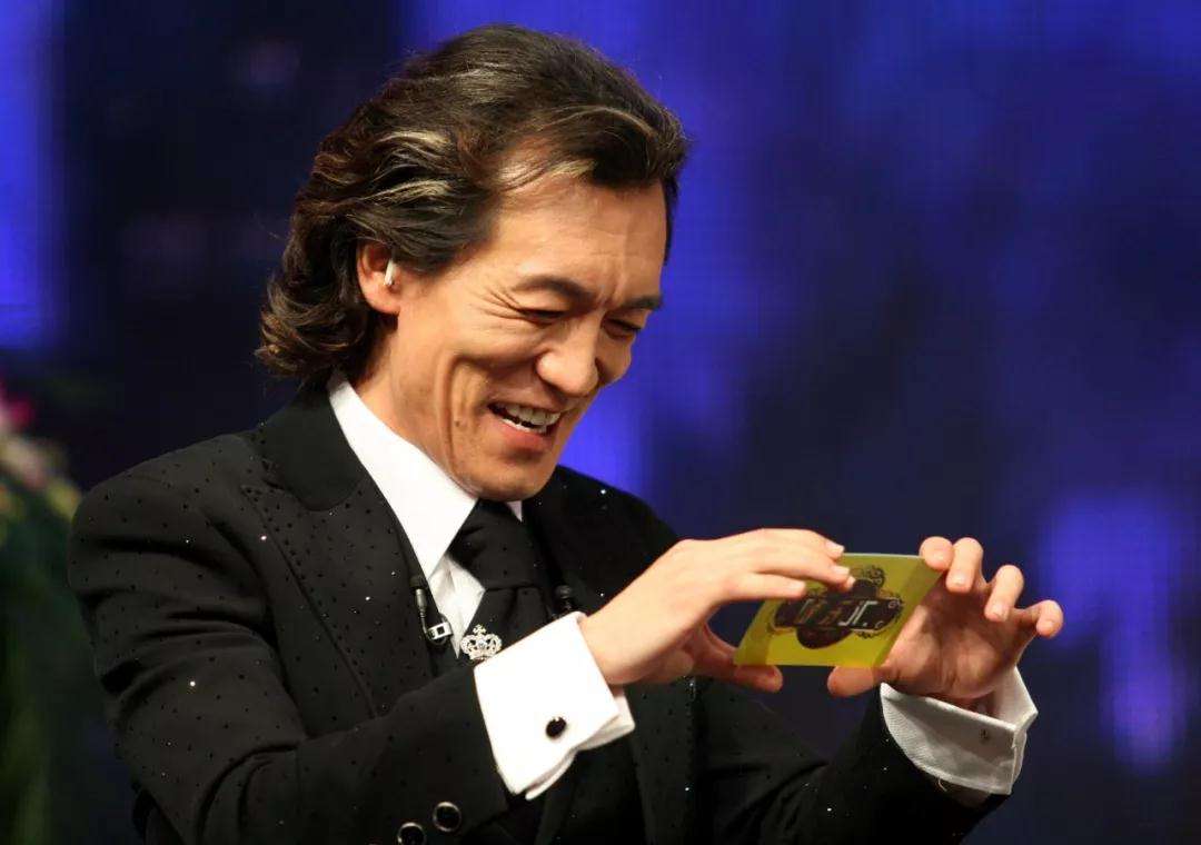 李咏资料简介(央视李咏个人资料及简介)插图10 李咏资料简介(央视李咏个人资料及简介)插图10