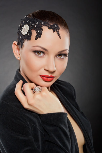 十大拉丁女歌手排行榜(港台十大女歌手排行榜)