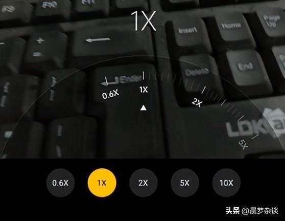手机拍照模糊怎么调整(手机拍照模糊怎么调回来的)