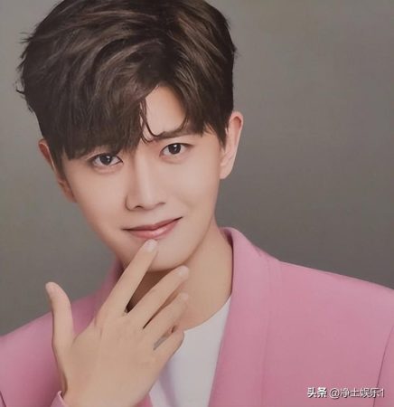2022任嘉伦恢复单身了吗(2022年任嘉伦瘦成啥了)插图5
