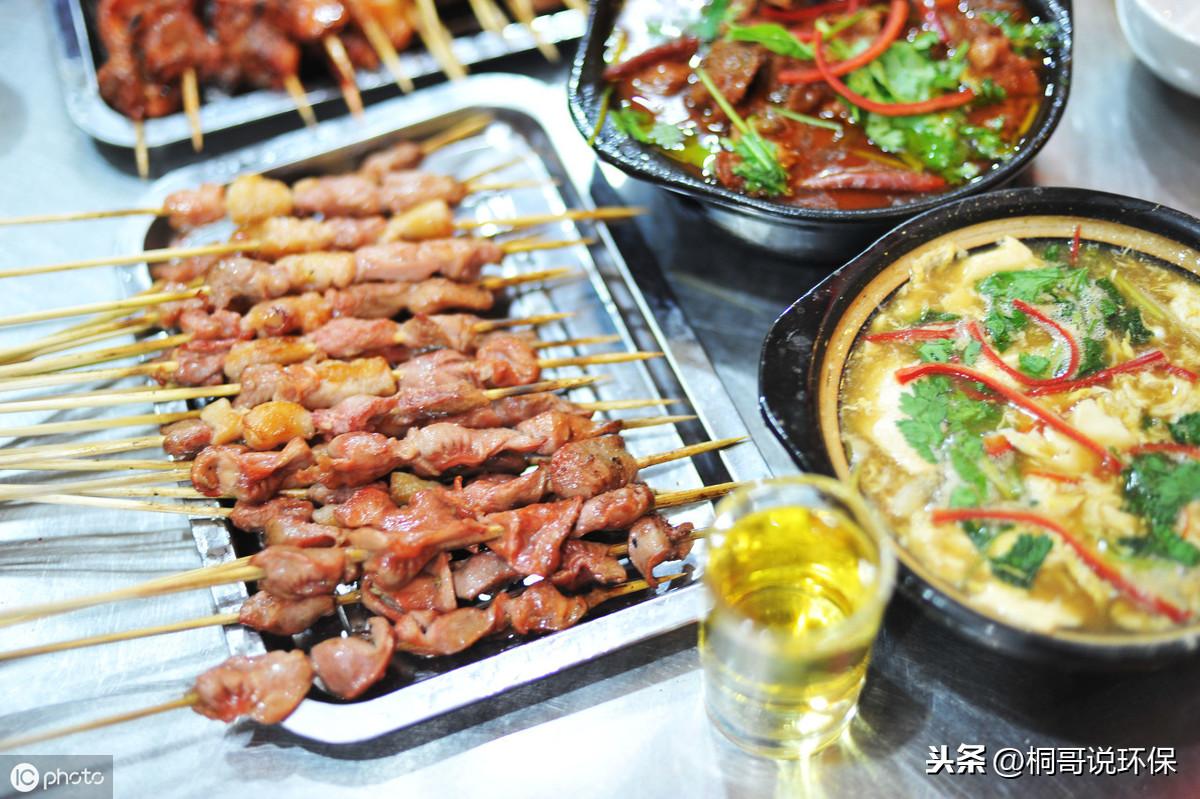 宵夜和夜宵有什么区别(宵夜和夜宵的区别在哪)插图2