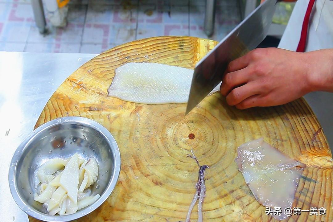 鱿鱼怎么处理干净(小鱿鱼怎么处理干净)插图4