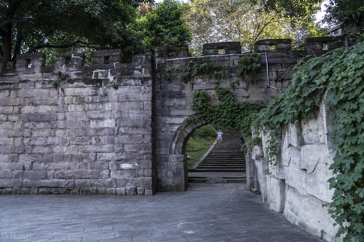 宜宾市是哪个省的城市(宜宾市是几线城市)