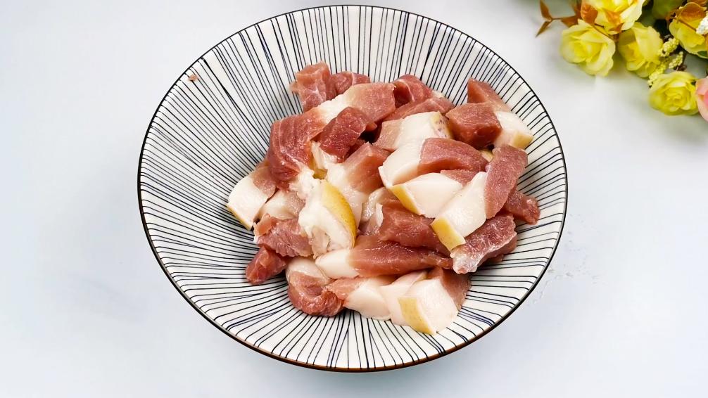 砂锅炖肉怎么炖好吃(砂锅怎么炖肉)插图1
