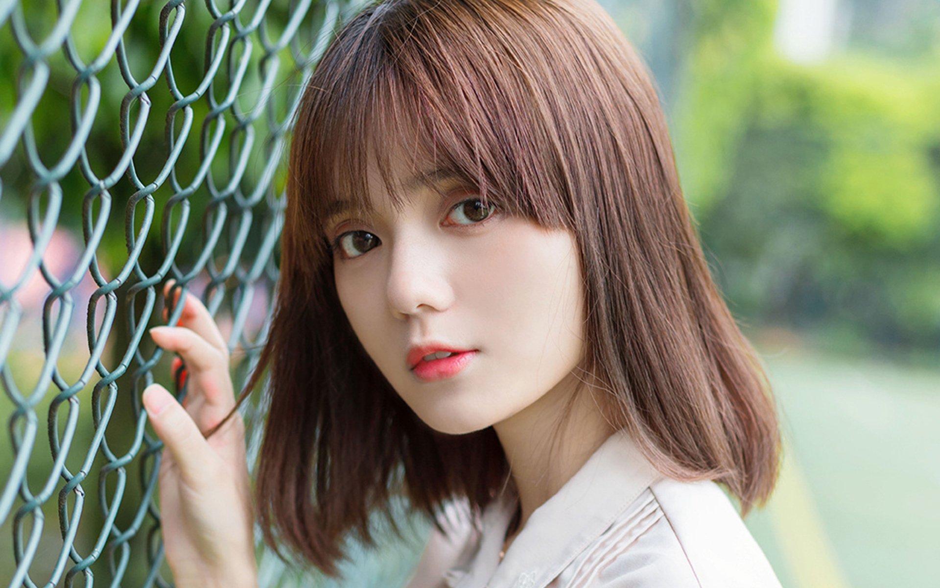 女孩子不回你信息还有必要追吗(女孩子不回信息)插图