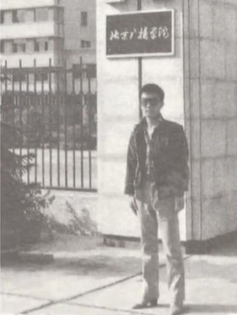 李咏资料简介(央视李咏个人资料及简介)插图5 李咏资料简介(央视李咏个人资料及简介)插图5