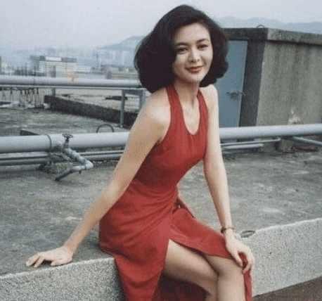 关之琳下体被塞保龄球是真的吗(女性被塞保龄球真相)插图