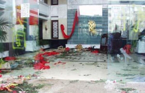 部队砸酒店事件真相揭秘 (部队砸酒店事件是真的吗))插图1