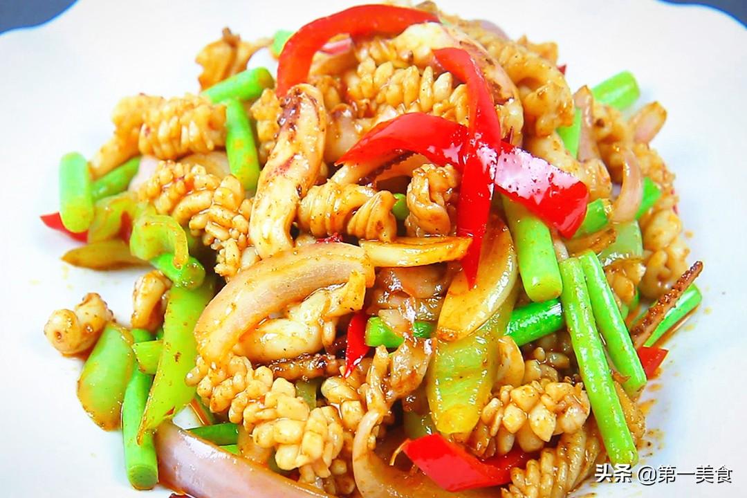 鱿鱼怎么处理干净(小鱿鱼怎么处理干净)插图