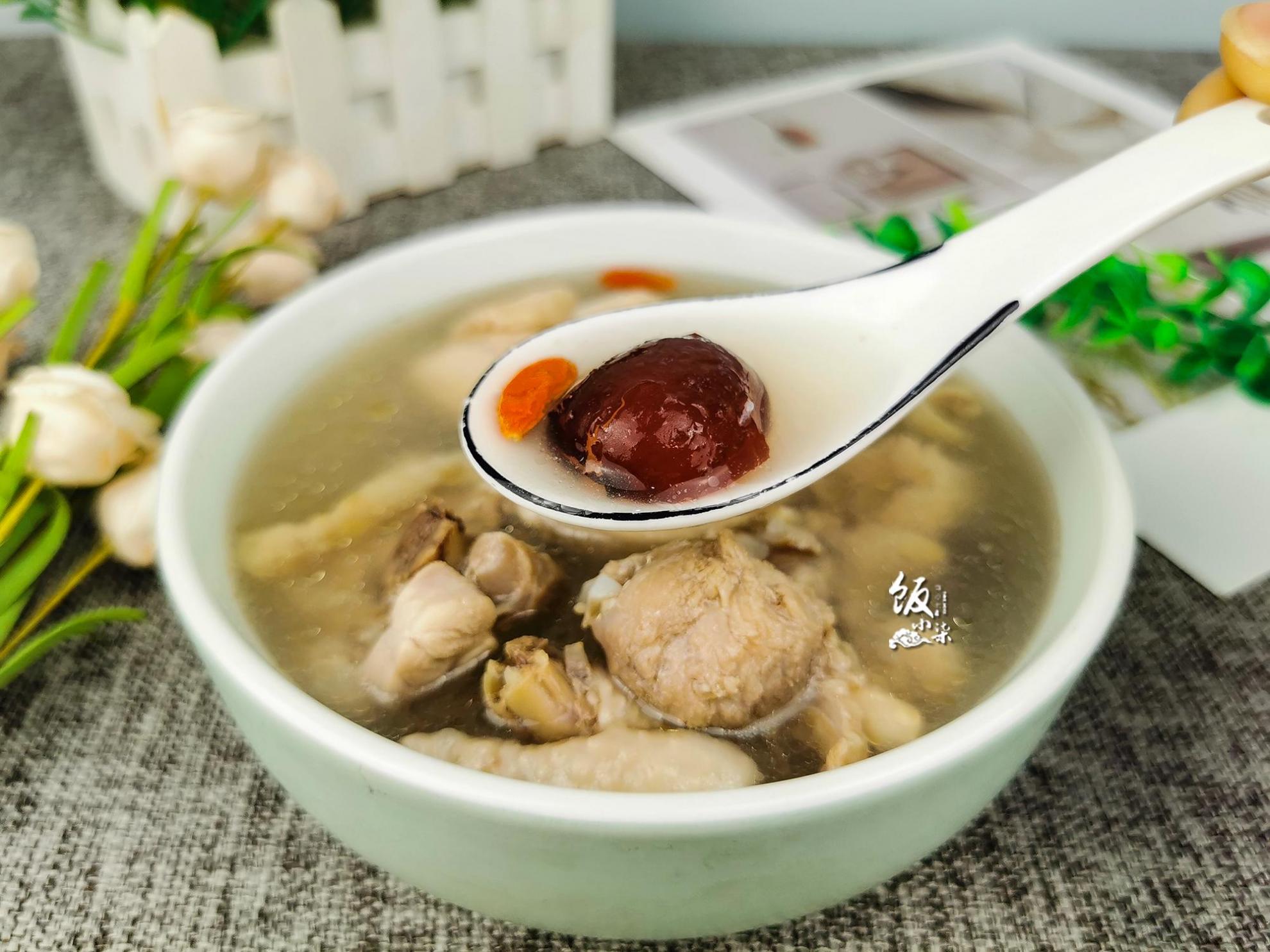 榴莲壳煲鸡汤的做法功效(榴莲壳煲鸡汤的做法功效与作用)插图2