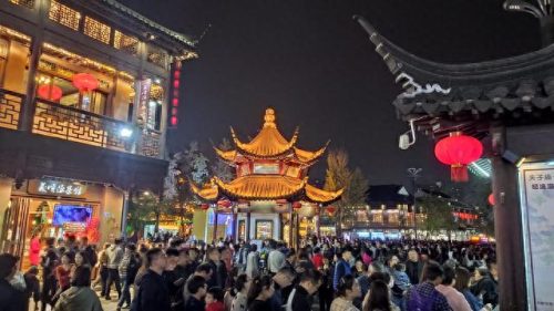 最新十大商业街排行榜图片(揽月坊商业街)插图17