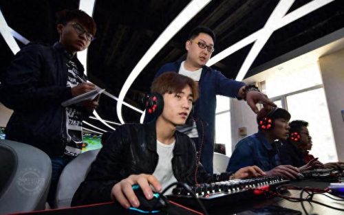 辽宁省电竞专业排名前十(电竞品牌十大排名)插图2