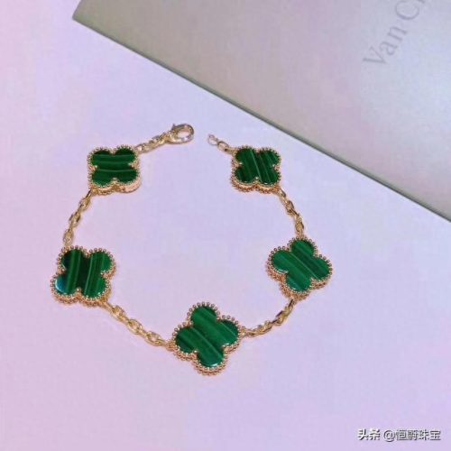 十大手链品牌排行榜及价格(手链有什么大品牌)插图26