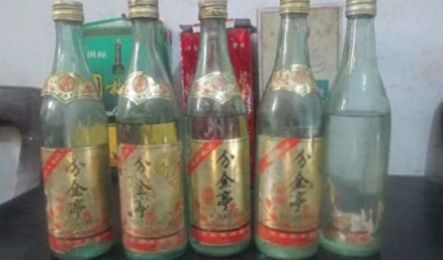 我国的十大白酒排行榜(贵州白酒十大假酒)插图7 我国的十大白酒排行榜(贵州白酒十大假酒)插图7