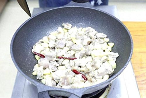 富硒食品十大排行榜(四种含硒的坚果)插图4