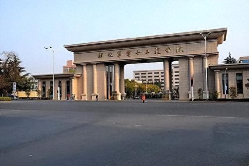 中国十大航空公司排行榜(中国十大最好航空公司)