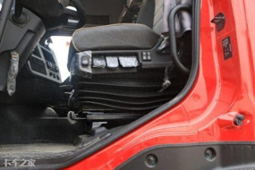 十大不减速货车排行榜图片(10万以内货车排行榜)插图4 十大不减速货车排行榜图片(10万以内货车排行榜)插图4