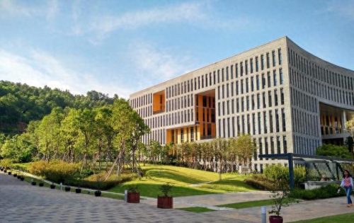 十大学费最高大学排行榜(吉林外国语大学研究生学费多少钱)插图6