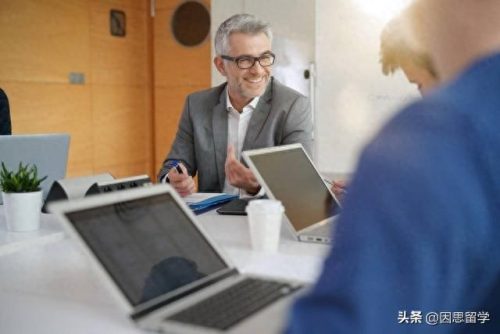 美国最牛的十大银行排行榜(美国十大银行最新排名表)插图2
