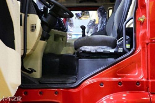 十大不减速货车排行榜图片(10万以内货车排行榜)插图33 十大不减速货车排行榜图片(10万以内货车排行榜)插图33