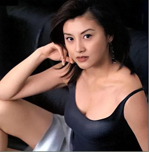 明星日本十大美女排行榜(日本十大微胖美女)插图23 明星日本十大美女排行榜(日本十大微胖美女)插图23