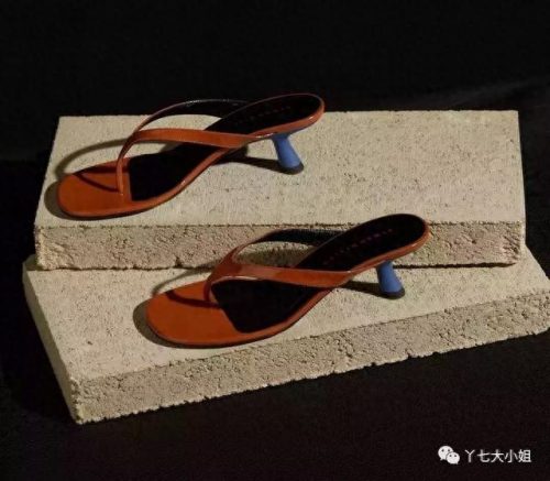 新款人字拖十大品牌排行榜(高档人字拖品牌)插图33