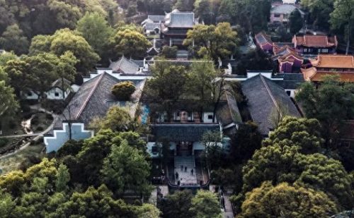湖南游玩十大景点排行榜(湖南周边景点必去十大景点)插图1