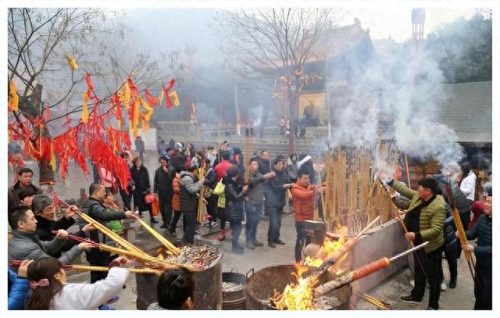 中国十大寺庙排行榜前十名(十大最危险的山顶寺庙)