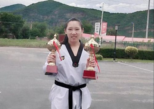 女子跆拳道学校排名前十(跆拳道学校排名前十名)插图3