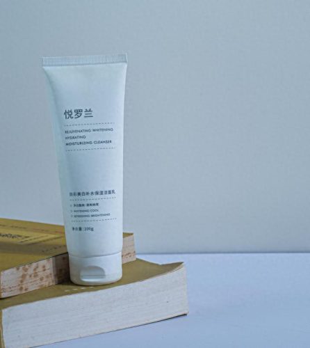 十大干净洗面奶排行榜(2021公认最好用的洗面奶)插图1