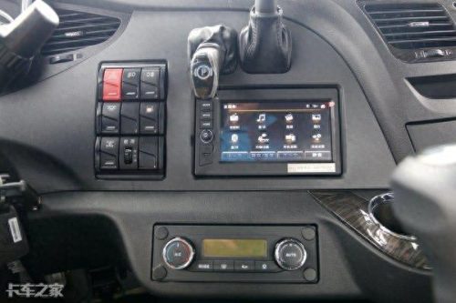 十大不减速货车排行榜图片(10万以内货车排行榜)插图25 十大不减速货车排行榜图片(10万以内货车排行榜)插图25