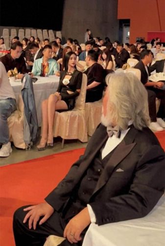 美人私语(女性艺人写真大片)插图3