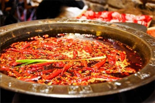 沙坪坝火锅桌排名前十(沙坪坝火锅排行榜)插图4 沙坪坝火锅桌排名前十(沙坪坝火锅排行榜)插图4