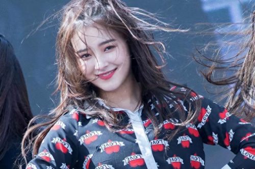 当下十大美女排行榜(爱情连连看十大美女)插图1