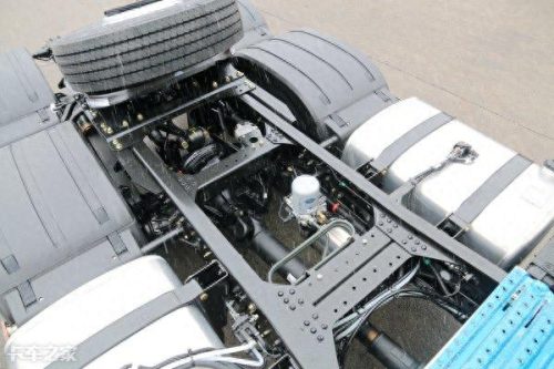 十大不减速货车排行榜图片(10万以内货车排行榜)插图28 十大不减速货车排行榜图片(10万以内货车排行榜)插图28