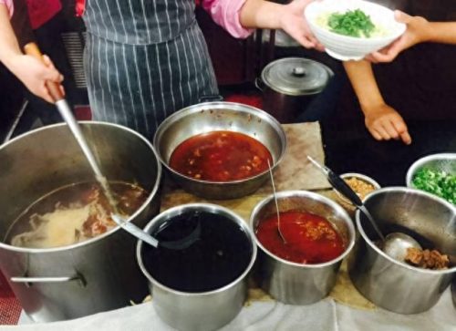 昆明牛肉面加盟排名前十(昆明大酥牛肉面排行)插图28 昆明牛肉面加盟排名前十(昆明大酥牛肉面排行)插图28