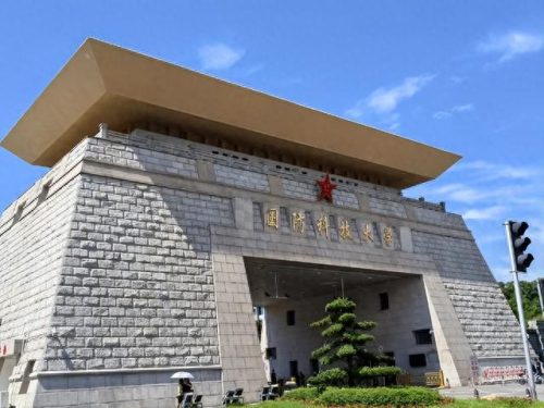 中国十大航空公司排行榜(中国十大最好航空公司)插图1