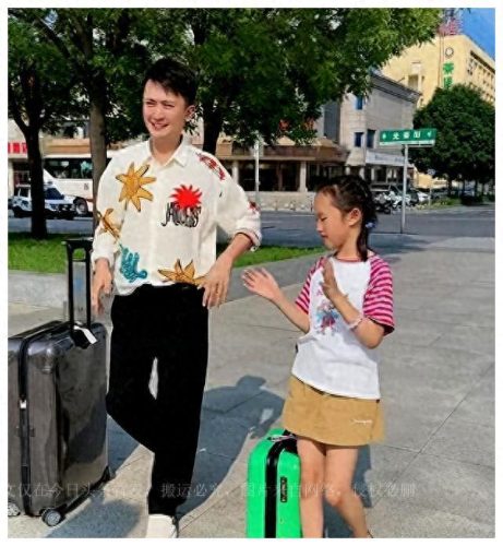 杨帆个人资料简介及(杨帆和郑宇伯谁更厉害)