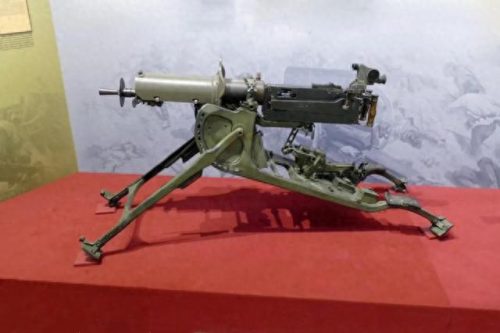 十大恐怖霰弹枪排行榜图片(现在十大最强的霰弹枪)插图1