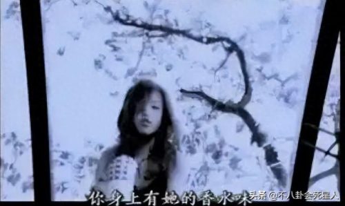 年度十大恶心歌曲排行榜(震撼人心的歌曲排名前十)插图16