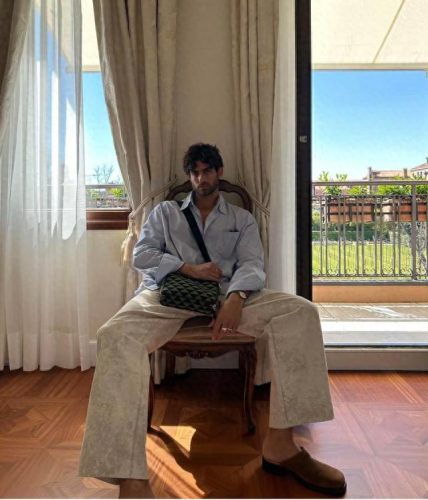 男生穿搭博主粉丝排名前十(170穿搭博主排行榜前十男生)