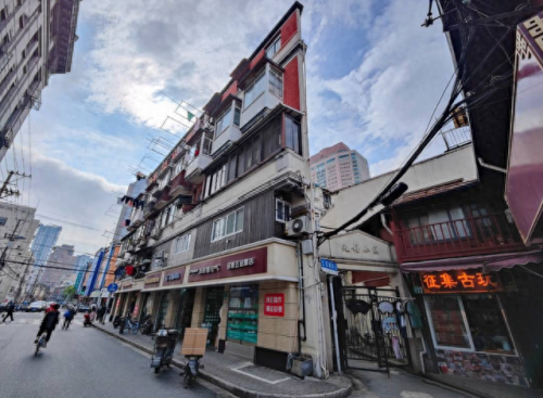 中国十大丑陋建筑(中国十大丢脸雕像)插图19