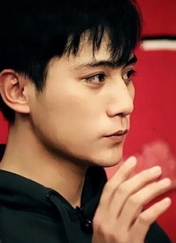 十大素人帅哥排行榜第一(80后公认帅哥前十名)插图28 十大素人帅哥排行榜第一(80后公认帅哥前十名)插图28