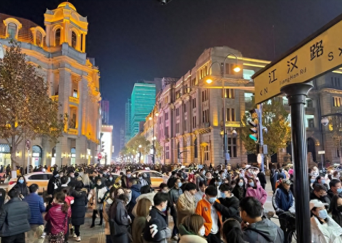 最新十大商业街排行榜图片(揽月坊商业街)插图6