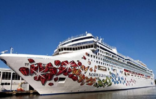 世界最豪华的游轮(爱达魔都号)插图1 世界最豪华的游轮(爱达魔都号)插图1