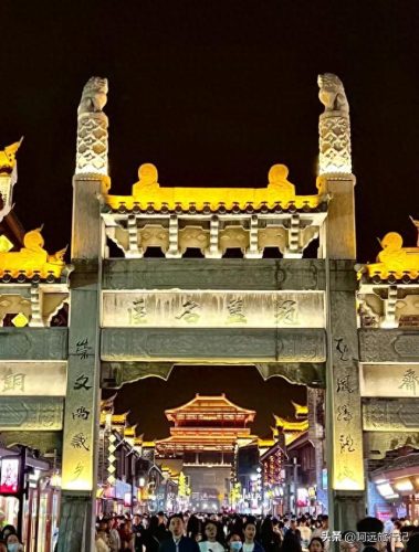 襄阳娱乐场所排名前十(襄阳有啥娱乐场所)插图6 襄阳娱乐场所排名前十(襄阳有啥娱乐场所)插图6