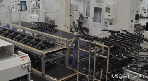 最伟大的摩托车排名前十(摩托车车评人排名前十名)插图2